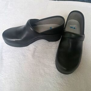 Black Dansko Platform Slip Resistant Mules Women's UK 40 or U.S 9.5
